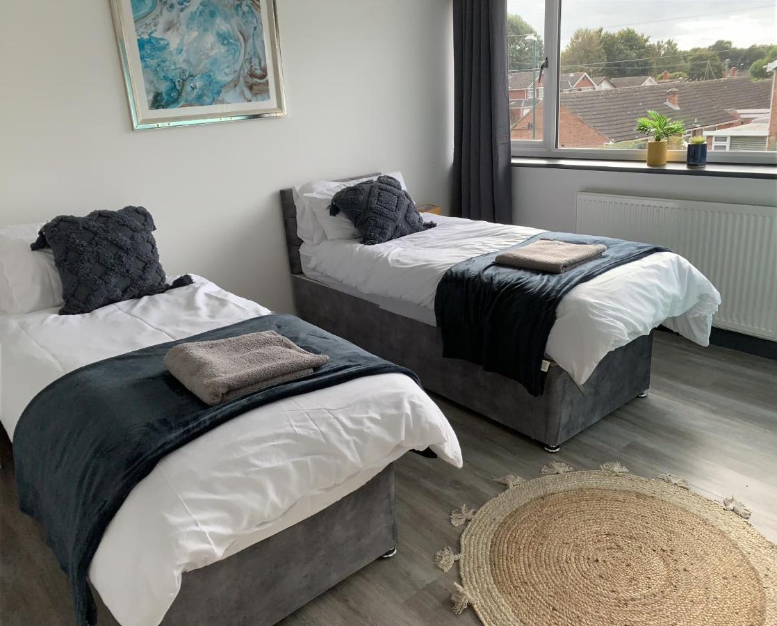 Crowthorne House, Beautiful 3 Bedroom Home For Upto 8 Guests, With Sofa Bed Cul-De-Sac With Private Driveway Nottingham Zewnętrze zdjęcie